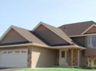 8036 384th Trl, North Branch, MN 55056