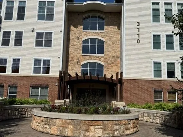 3110 Chestnut St N #312, Chaska, MN 55318