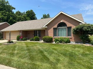 1694 Calais Dr, Springfield, OH 45503