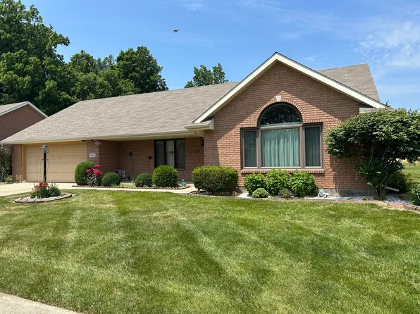 1694 Calais Dr, Springfield, OH 45503