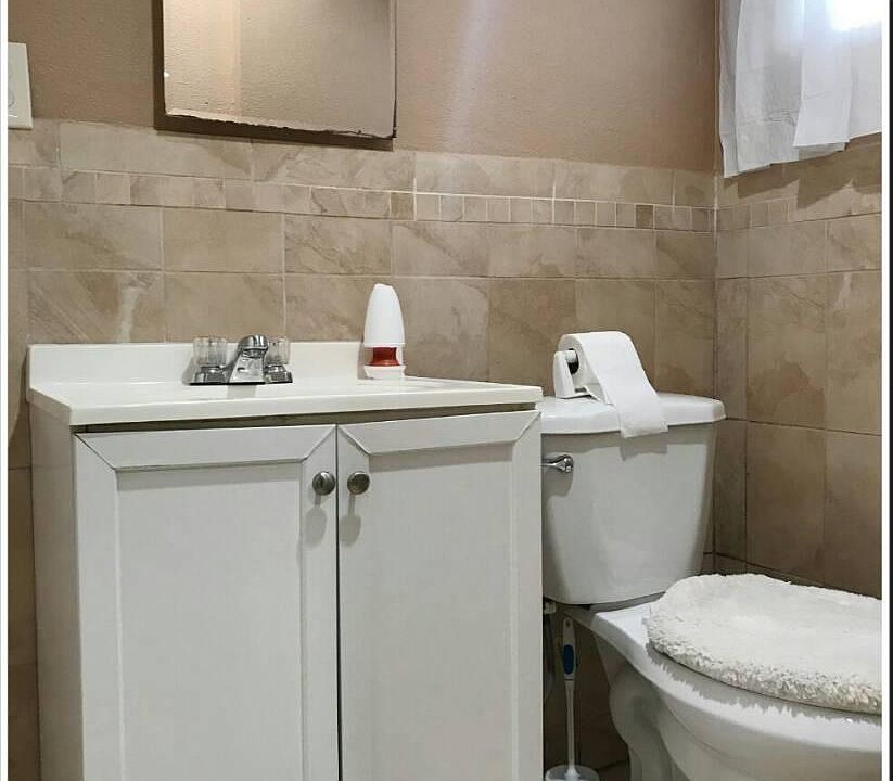 2nd image of 75 Marine St