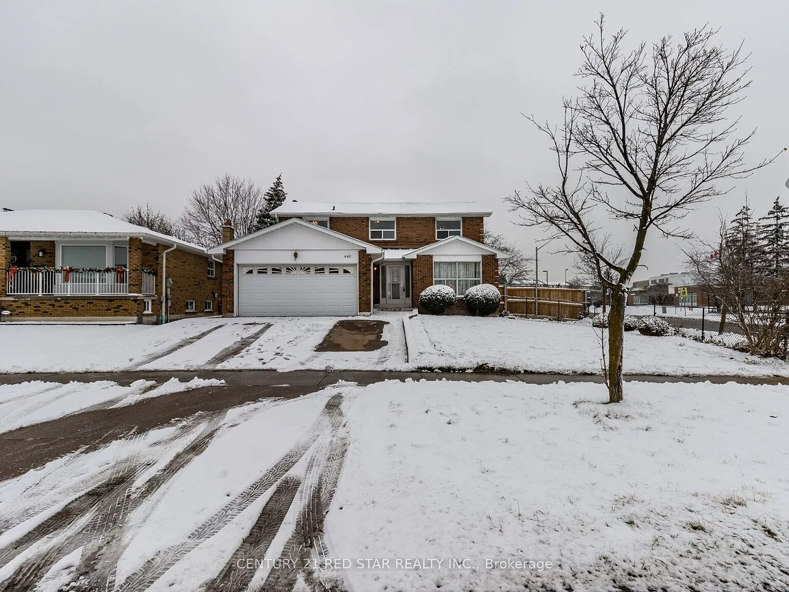 3 bed, $2,300 — Photo 2
