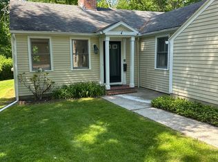34 Strawberry Hill St, Dover, MA 02030