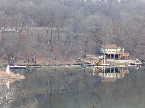 26 SE Lakeside Dr, Lacygne, KS 66040