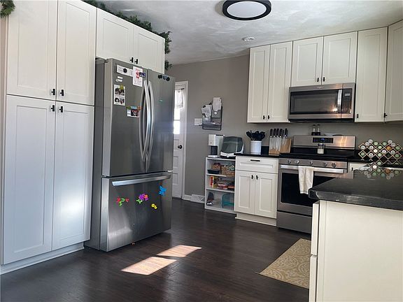 4th image of 159 Marlene Dr