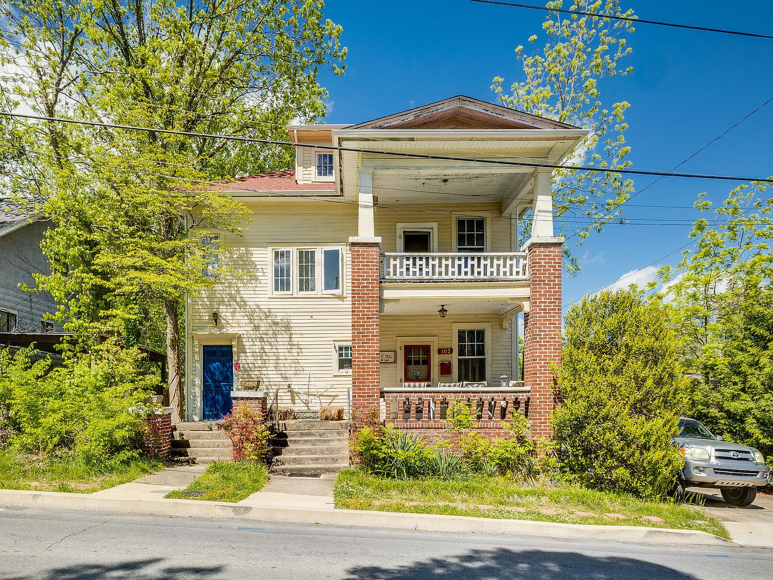 102 W McKee St, Greeneville, TN 37743 MLS 9951506 Zillow