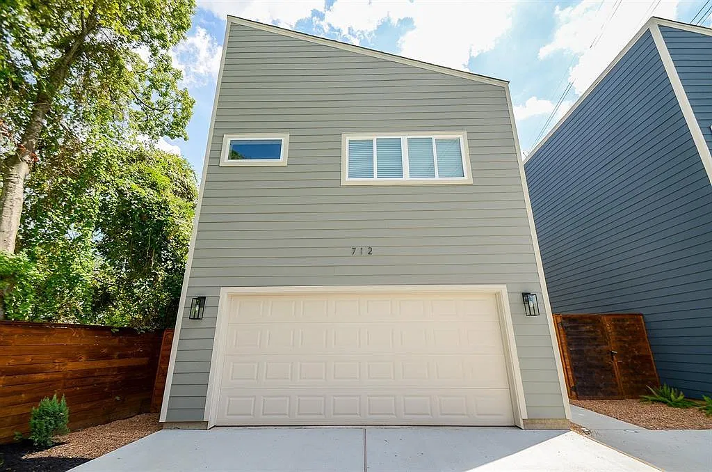 2 bed, 2.0 bath, 1007 sqft, $1,900 — Photo 2