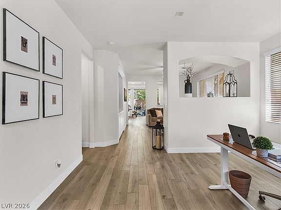 4th image of 5910 Vintage Garden Ct