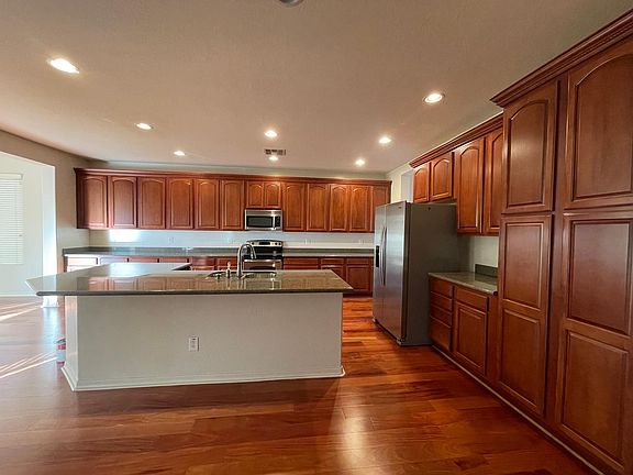 4th image of 1603 W Homestead Dr