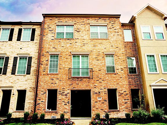 3rd image of 4630 Regent Manor Dr