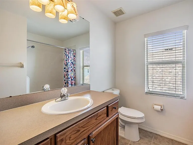 8219 Canterbury Lake Blvd — Photo 19