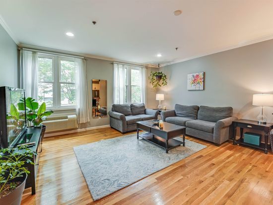 518 Monroe St APT 2B, Hoboken, NJ 07030