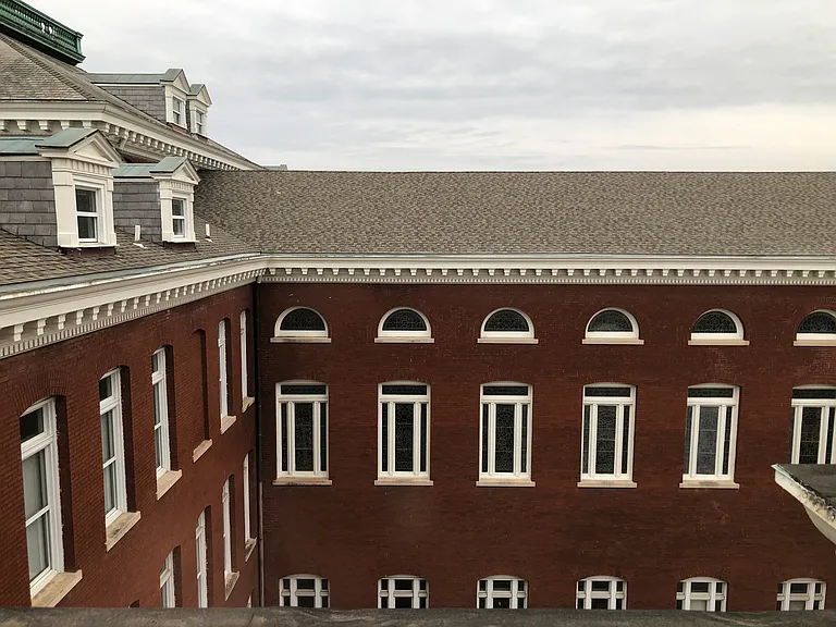 The Loretto — Photo 23