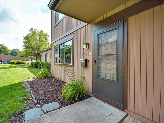 3rd image of 26710 Lake Of The Falls Blvd