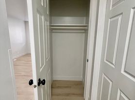 Charming 3 Bedroom 1 Bathroom Apartment