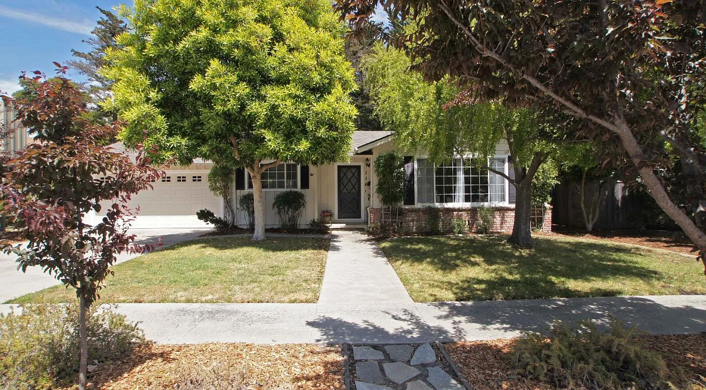 116 Roger Dr photo 1