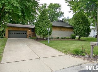 104 W Northridge Ln, Peoria, IL