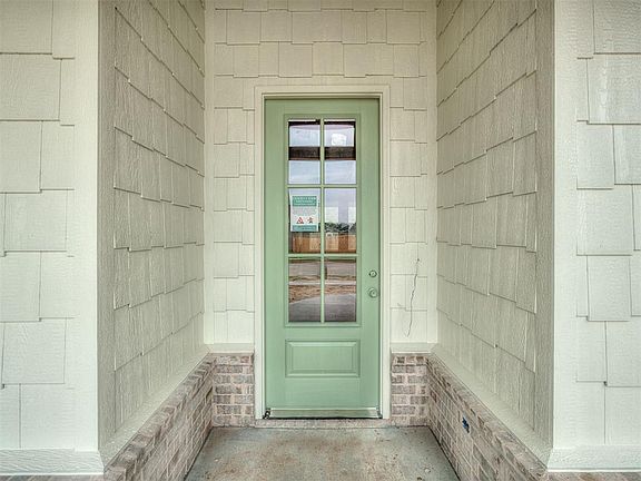 5th image of 3912 Skyler Way