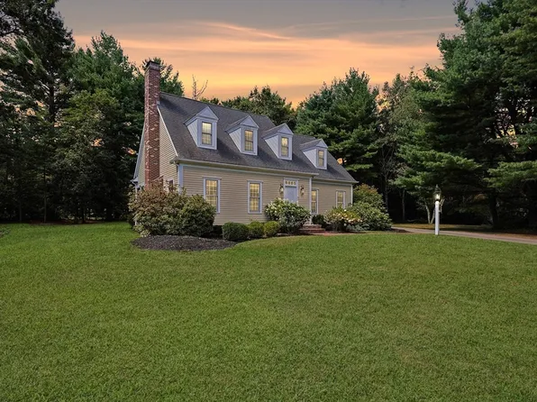 25 Andrews Farm Rd, North Easton, MA 02356