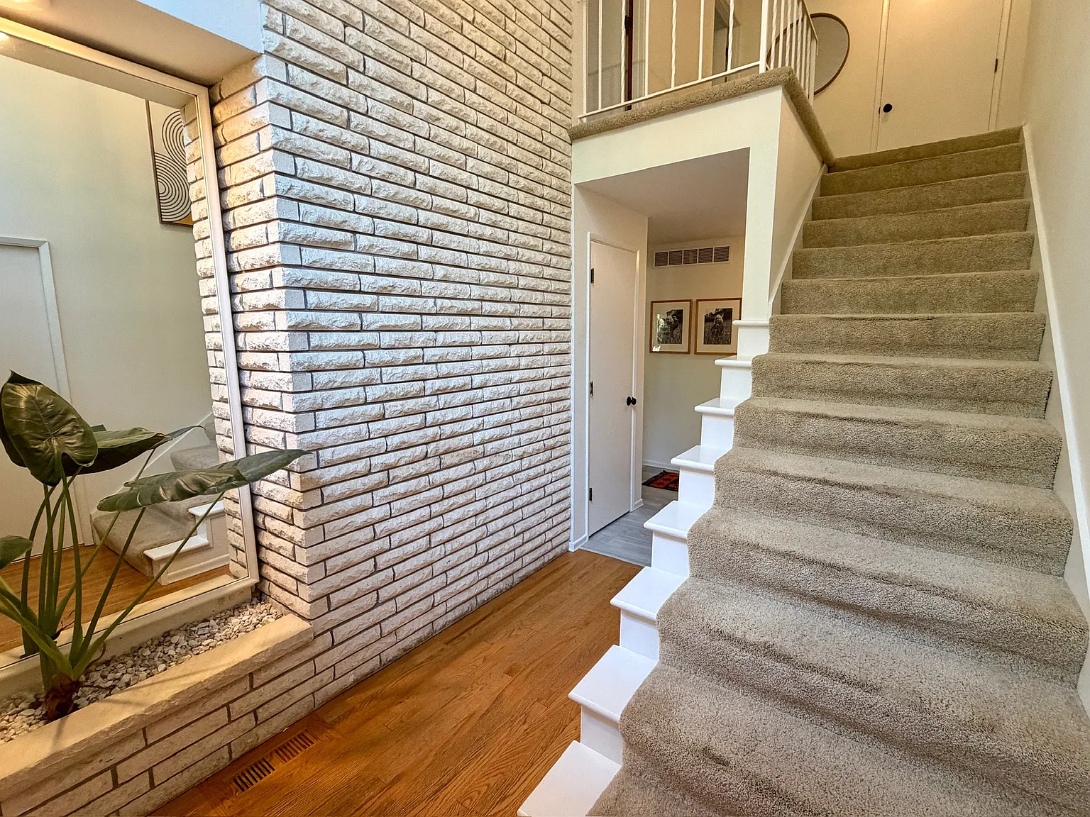 4 bed, 3.5 bath, 4224 sqft, $4,600 — Photo 4