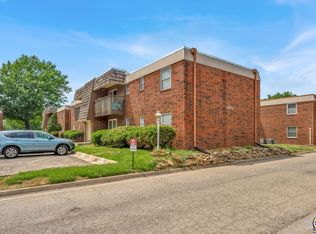 5450 SW 12th Ter APT 1, Topeka, KS 66604