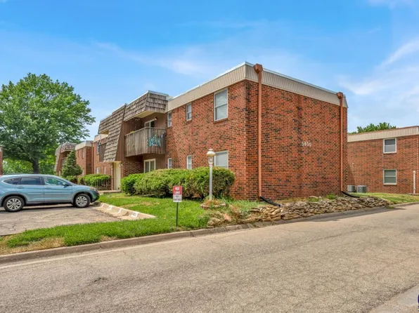 5450 SW 12th Ter APT 1, Topeka, KS 66604