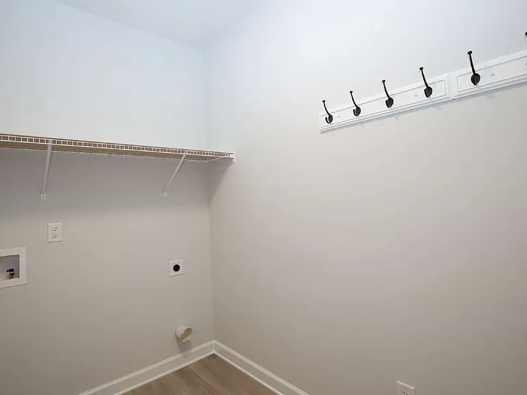 132 Michter St — Photo 23