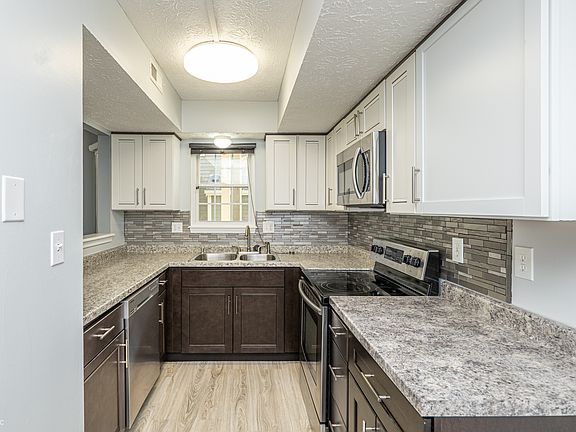 4th image of 4681 Stansbury Ln