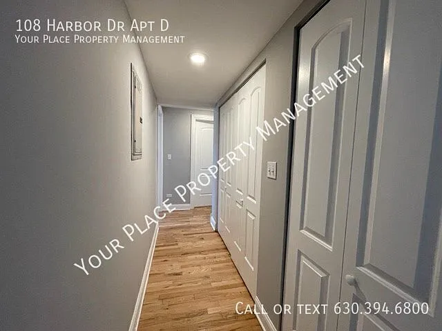 108 Harbor Dr #D — Photo 8