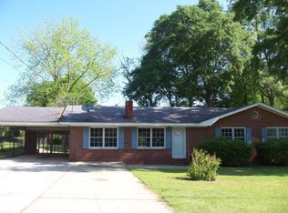 195 Clara St, Cowarts, AL 36321