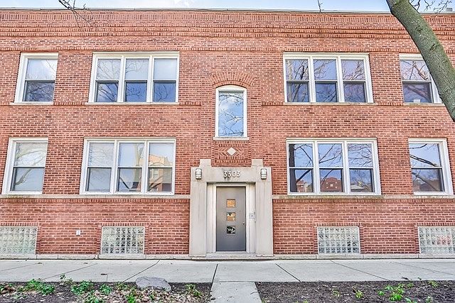 1st image of 3303 W Cullom Ave APT 1B