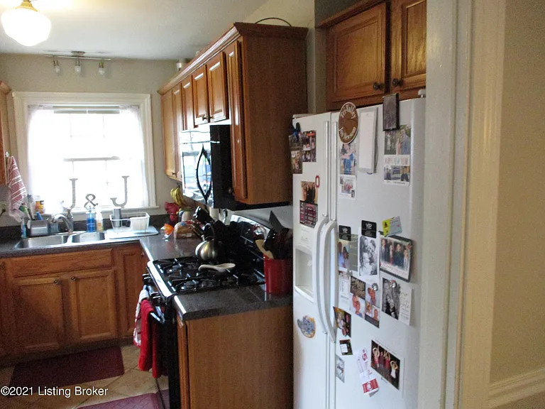 3342 Dayton Ave — Photo 10