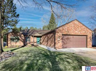 3311 Fox Hollow Rd, Lincoln, NE 68506