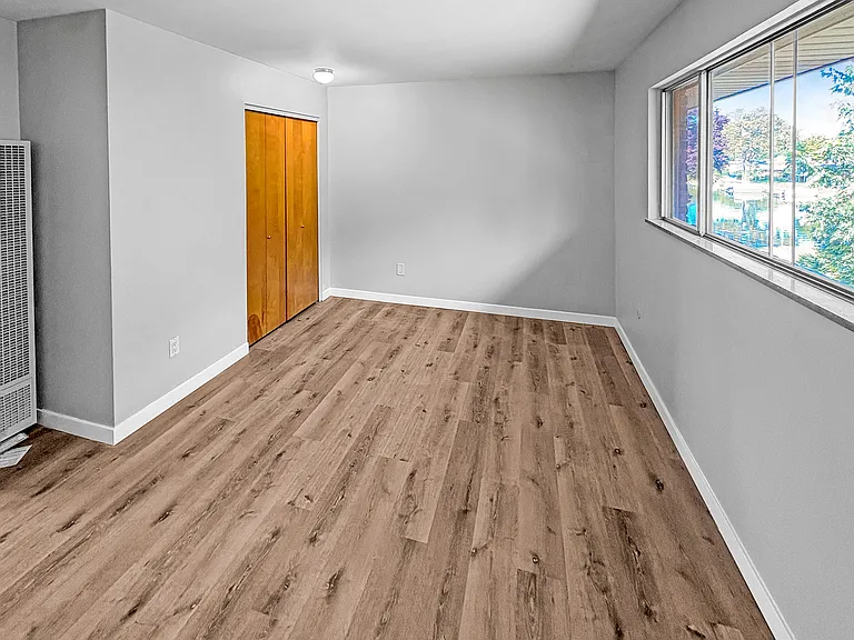 2515 S Commerce Rd #6 — Photo 9