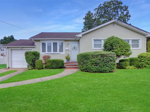 163 Hamilton Avenue, Massapequa, NY 11758