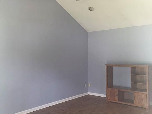 2nd image of 202 Sussex Ave