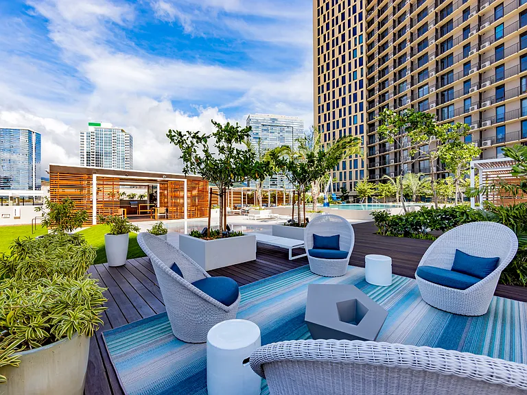Amenity Deck
