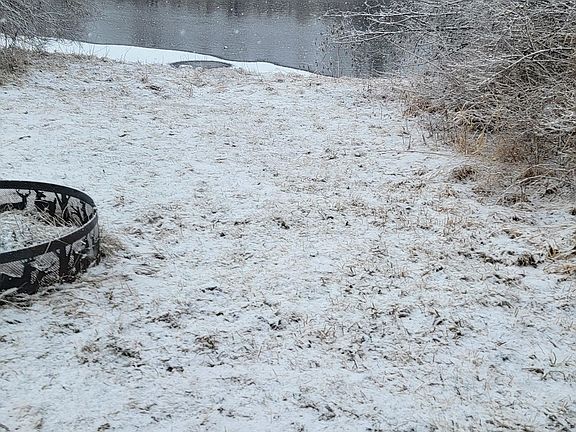 5th image of 8725 W River Rd