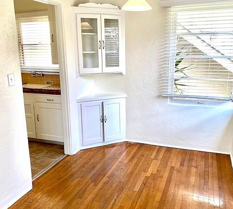 3rd image of 4625 Park Blvd #1/2