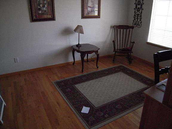 5th image of 204 Rock Bridge Dr