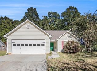 421 Arrowhatchee Dr, Winder, GA 30680