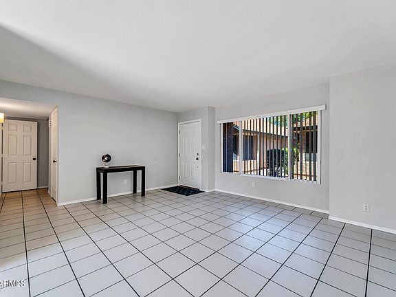 3rd image of 4840 W MANZANITA Drive
