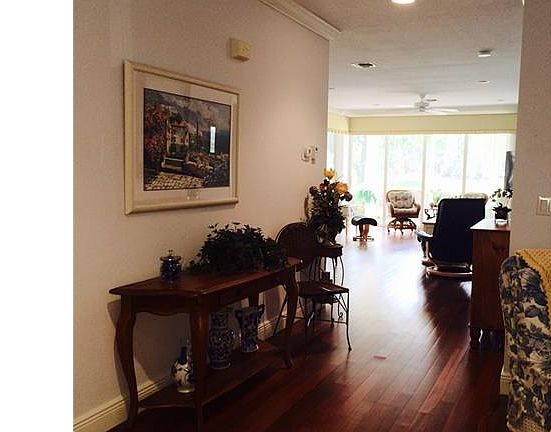3rd image of 8440 Southbridge Dr APT 1