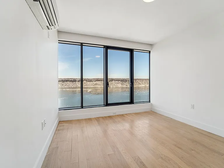 Hudson 44 — Photo 105