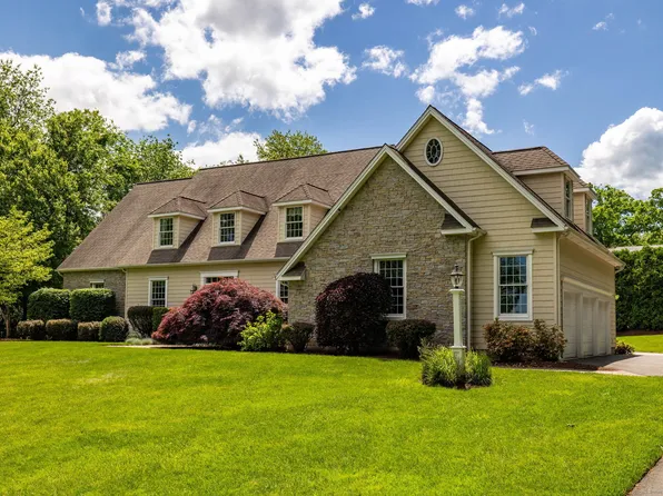 12 Orchard Lane, Plainville, CT 06062