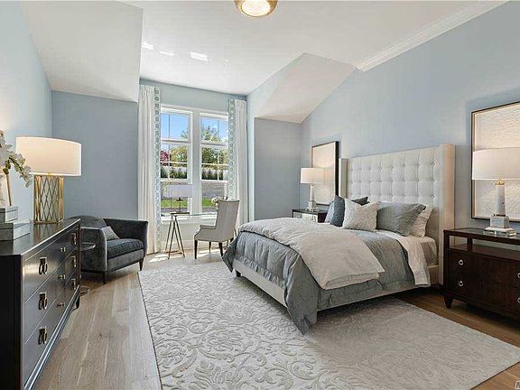 5th image of 6 Equestrian Ct #29