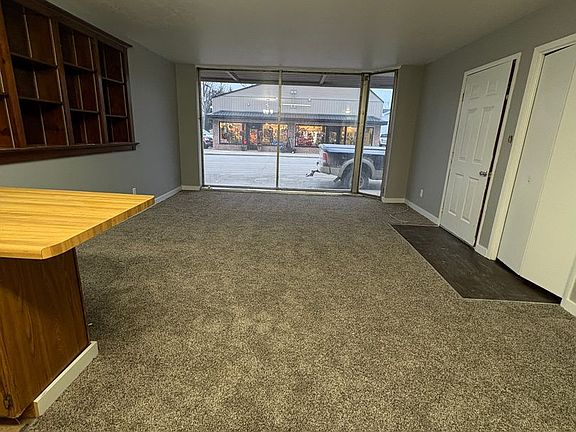 4th image of 217 N Main St #2
