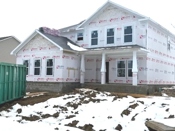 657 Lake Vista Dr, Columbus, IN 47201