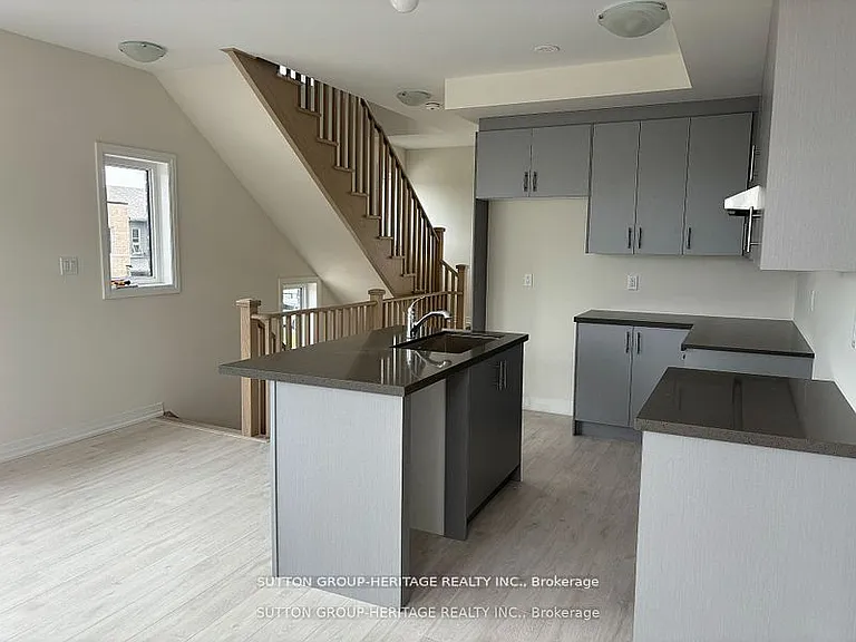1 Cherry Hill Ln — Photo 8