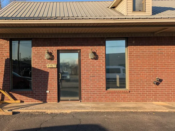 Cherry Street - 406, 406 W Cherry St, Clarksville, AR 72830